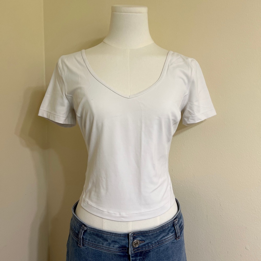 Lululemon Align T-Shirt White Nulu V-Neck Short Sleeve Yoga Crop Top Womens